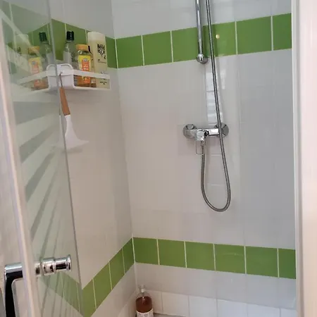 Logement Central, Calme, Proche Chateau Et Insead Fontainebleau Extérieur photo